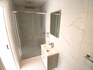 Photo 16- click for photo gallery